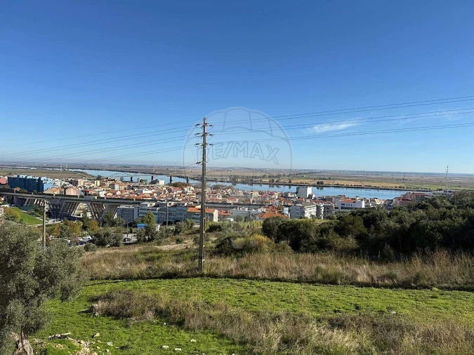 Apartamento T2 para Venda em Vila Franca de Xira Foto 6