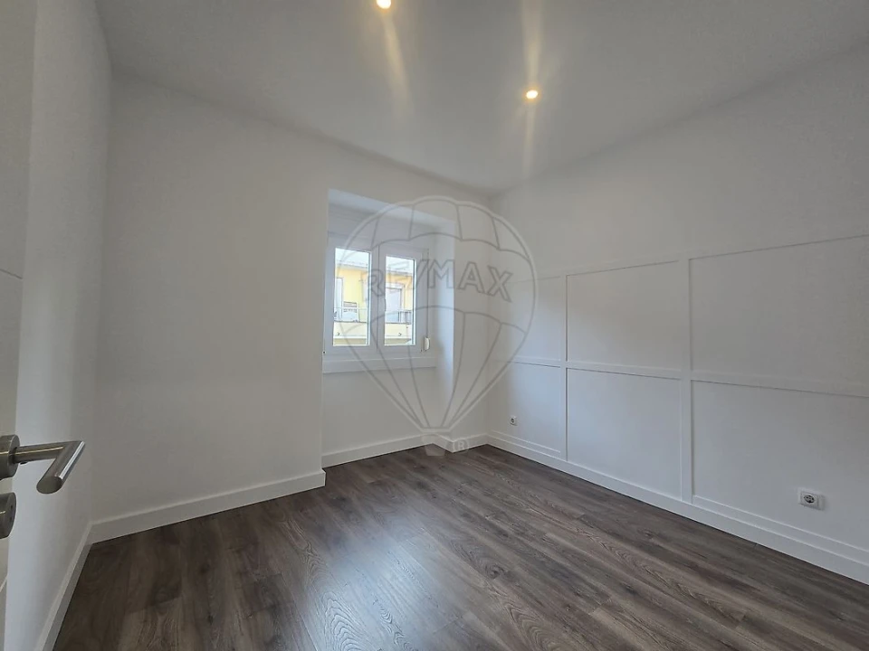 Apartamento T3 para Venda em Mina de Água Foto 15