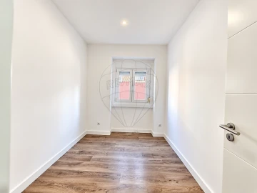 Apartamento T3 para Venda em Mina de Água