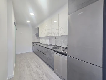 Apartamento T3 para Venda em Mina de Água