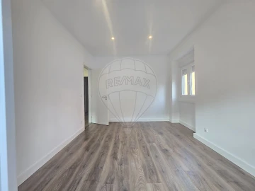 Apartamento T3 para Venda em Mina de Água
