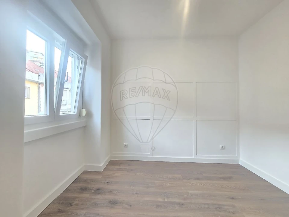 Apartamento T3 para Venda em Mina de Água Foto 13