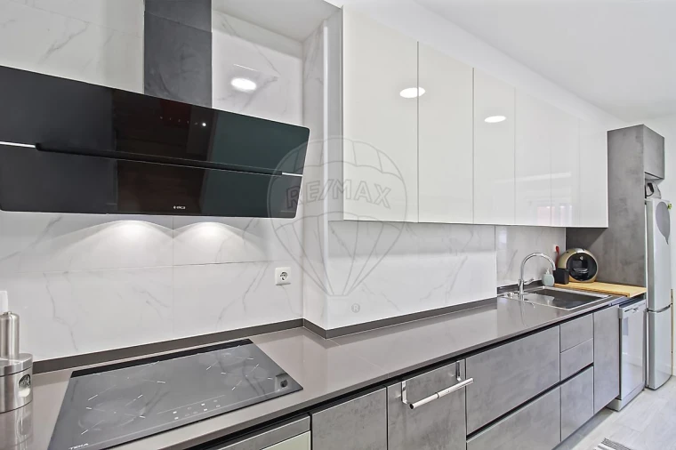 Apartamento T3 para Venda em Mina de Água Foto 10