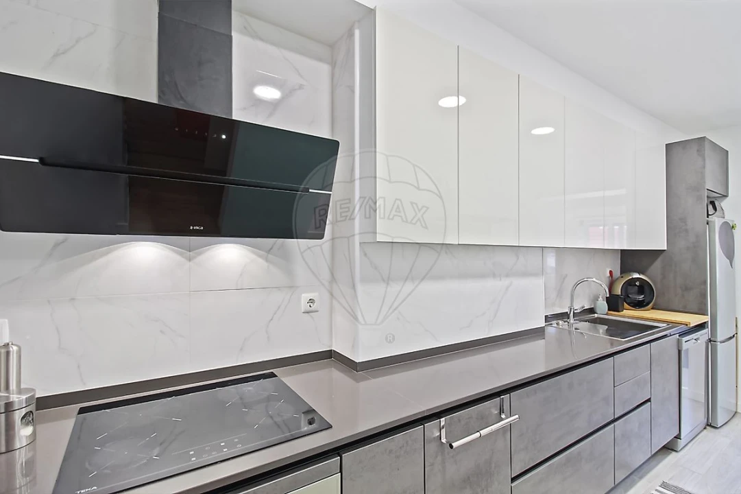 Apartamento T3 para Venda em Mina de Água Foto 7