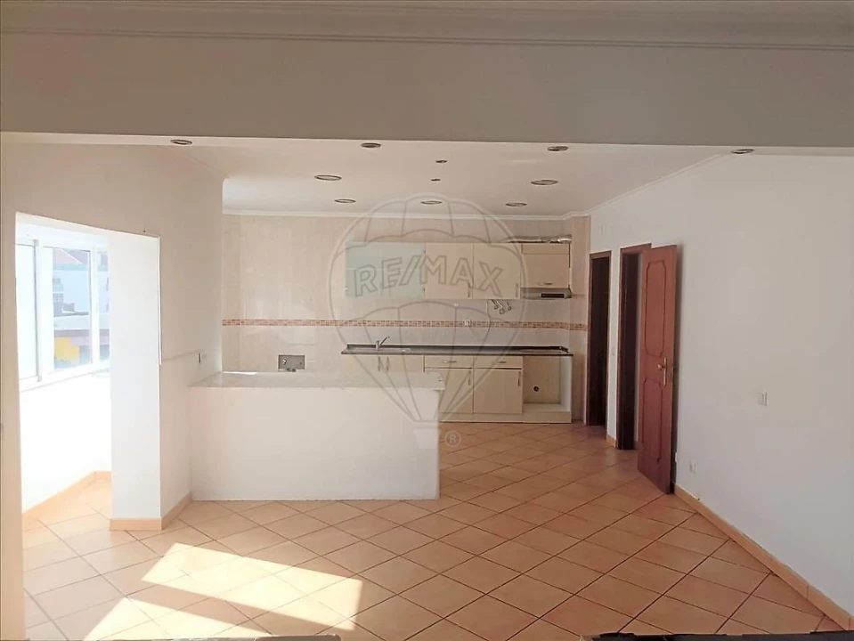 Apartamento T3 para Venda em Alhos Vedros Foto 5