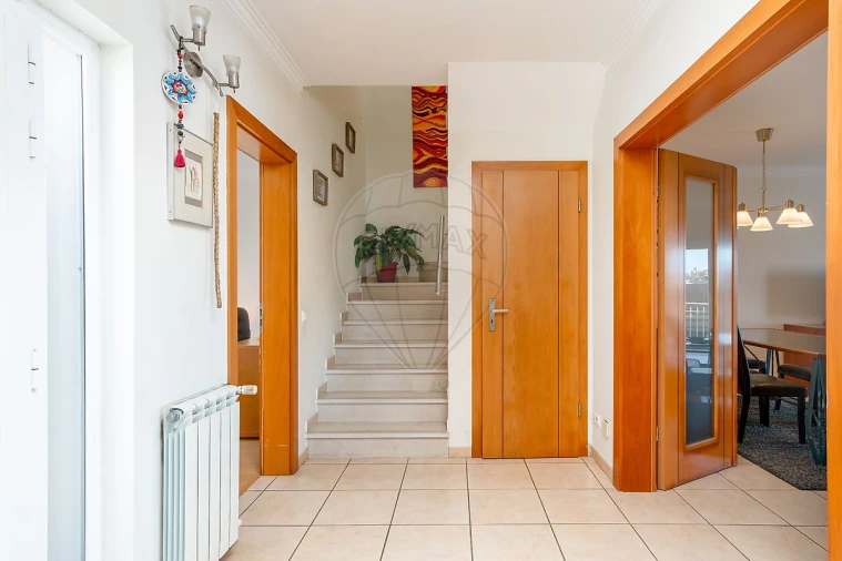 Moradia T4 para Venda em Azeitão (São Lourenço e São Simão) Foto 3