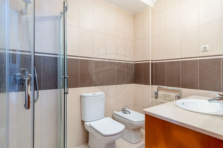 Moradia T4 para Venda em Azeitão (São Lourenço e São Simão) Foto 17