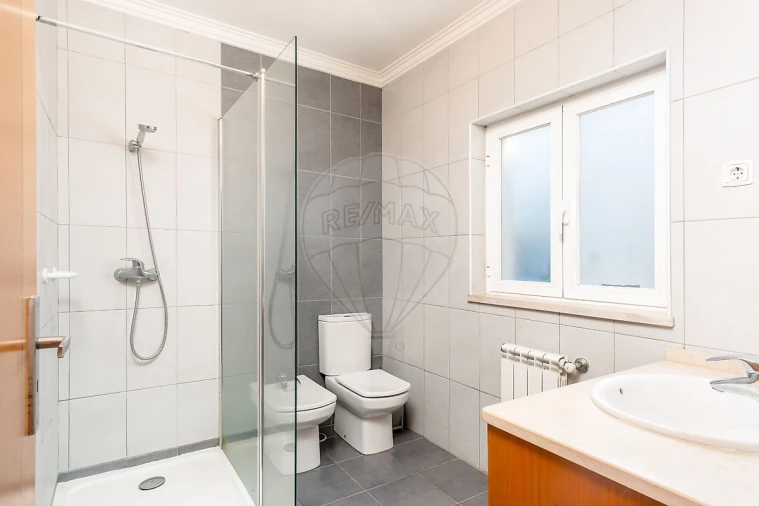 Moradia T4 para Venda em Azeitão (São Lourenço e São Simão) Foto 8