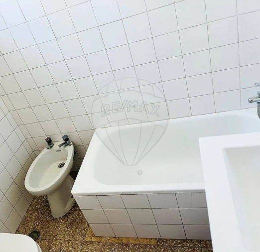 Prédio para Venda em Encosta do Sol Foto 16