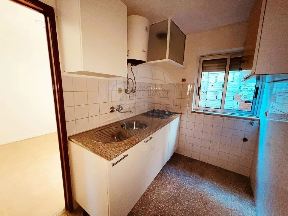 Prédio para Venda em Encosta do Sol Foto 5