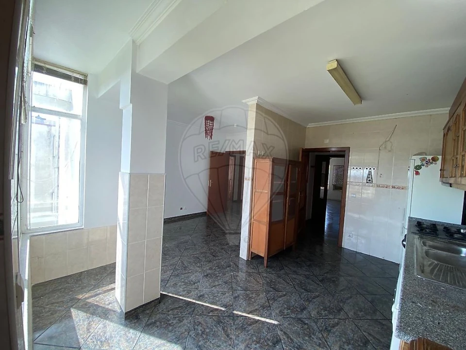 Apartamento T3 para Venda em Currelos, Papízios e Sobral Foto 12