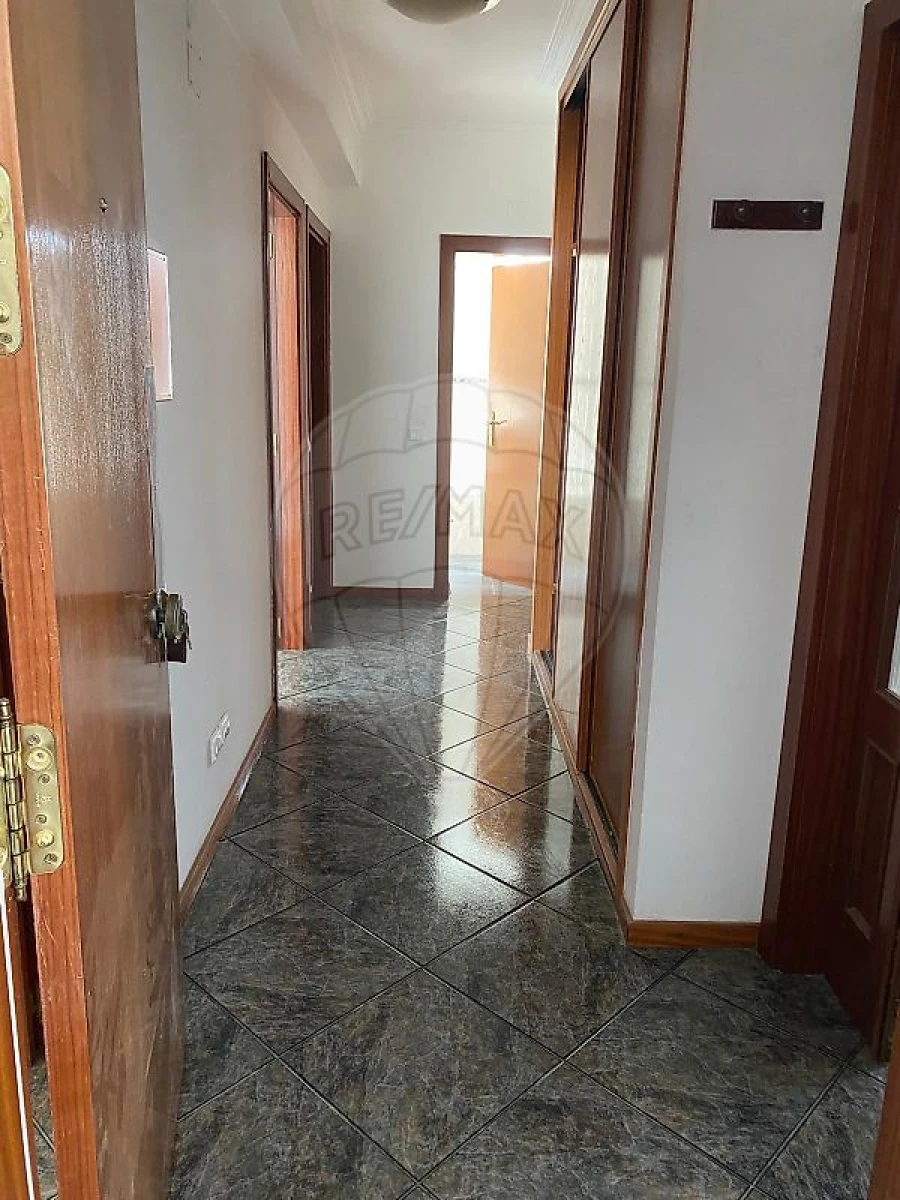 Apartamento T3 para Venda em Currelos, Papízios e Sobral Foto 25