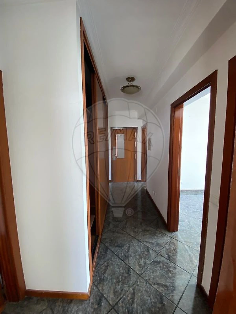 Apartamento T3 para Venda em Currelos, Papízios e Sobral Foto 7