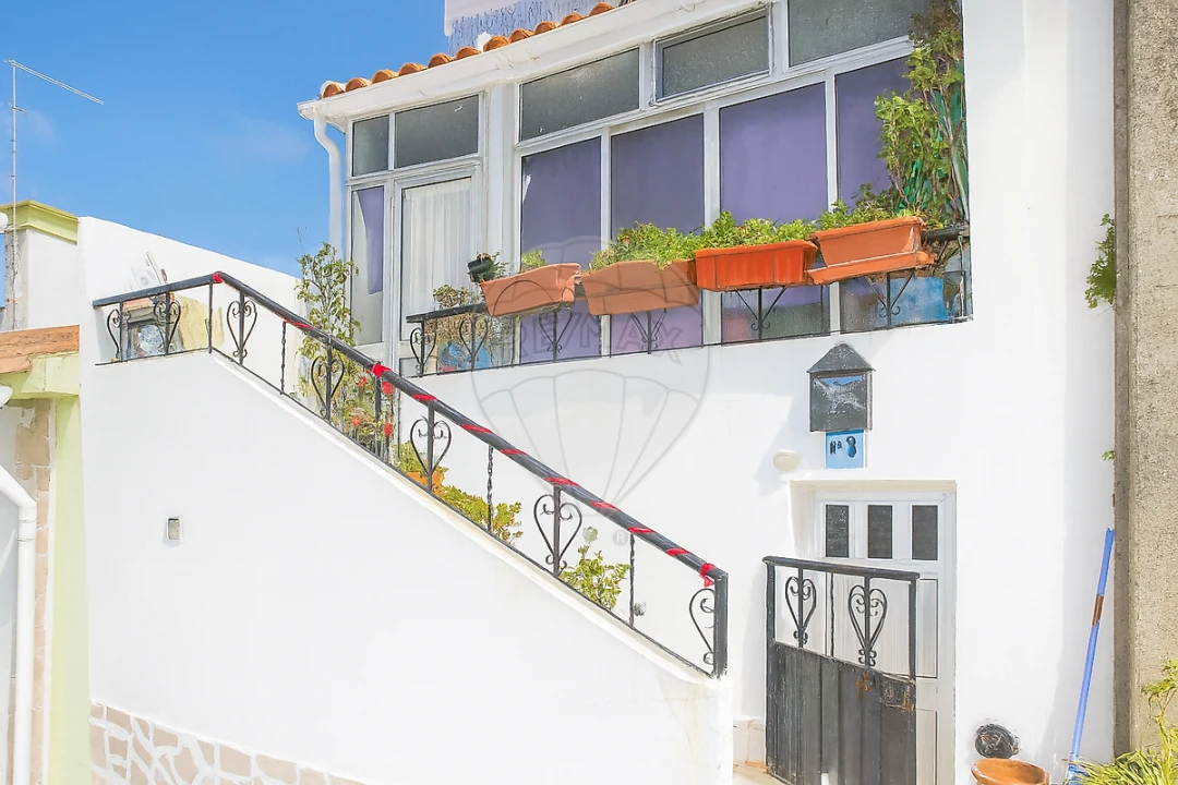 Moradia T3 para Venda em Santo Quintino Foto 16