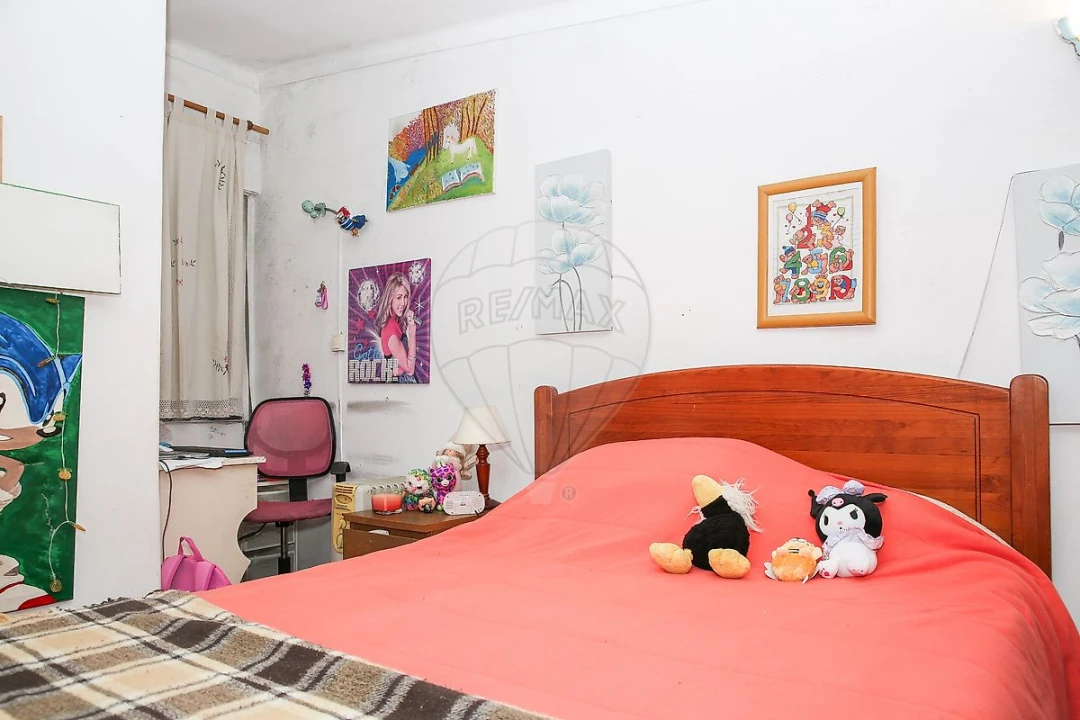 Moradia T3 para Venda em Santo Quintino Foto 9