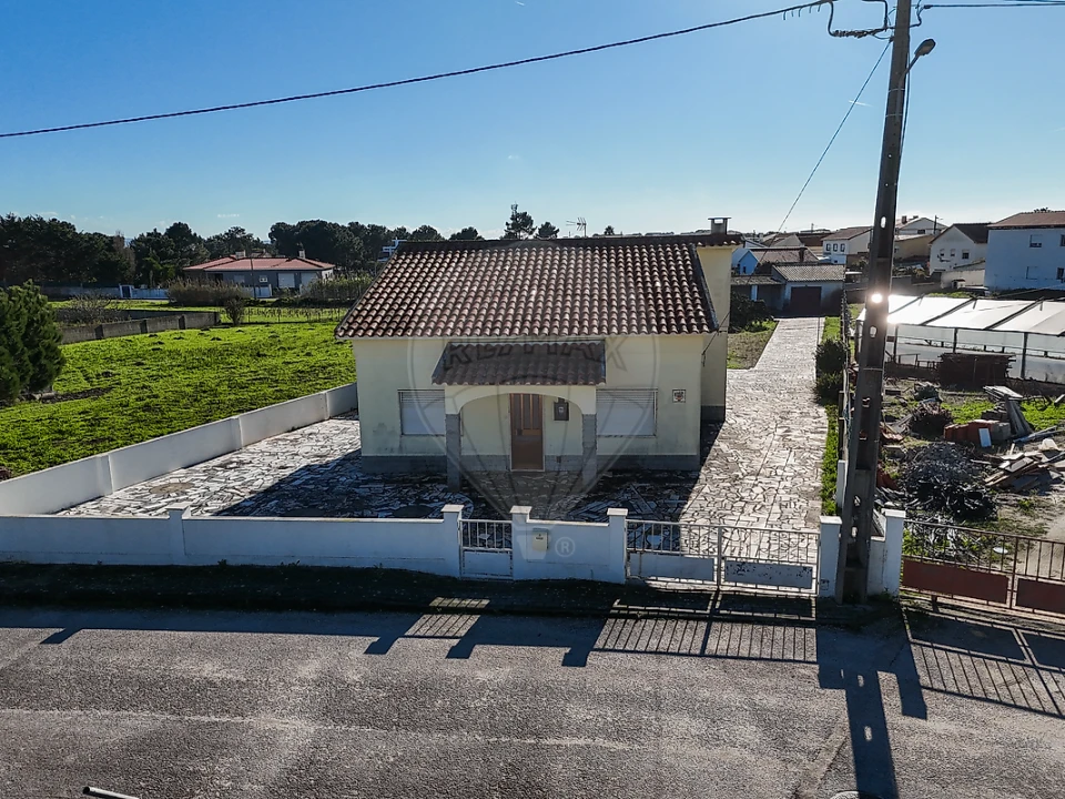 Moradia T3 para Venda em Silveira Foto 4