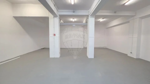 Loja para Venda em Alvalade