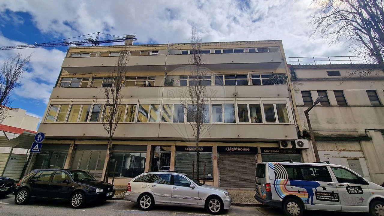 Loja para Venda em Alvalade Foto 6