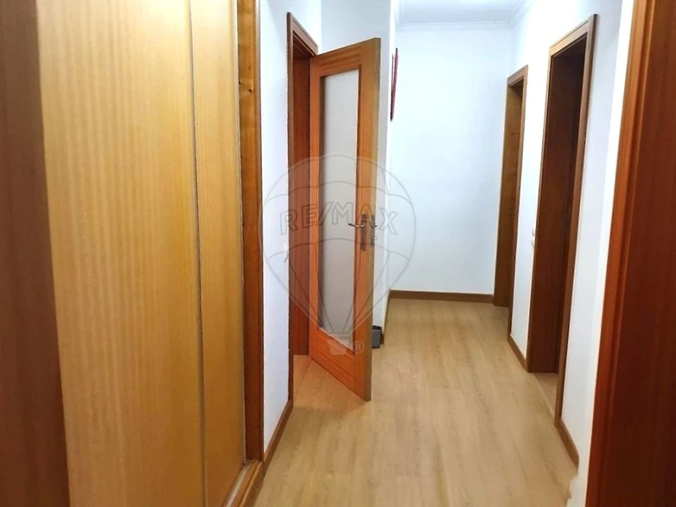 Apartamento T3 para Venda em Fajões Foto 5