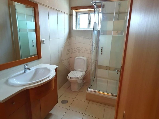 Apartamento T3 para Venda em Fajões Foto 11