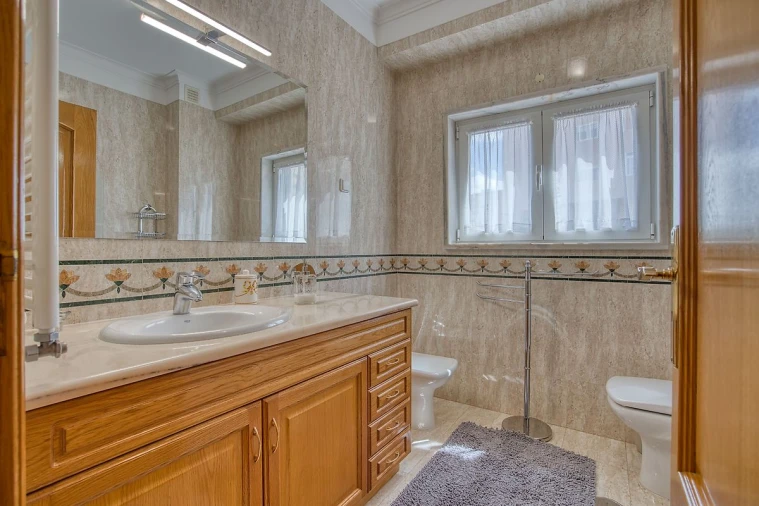 Moradia T5 para Venda em Póvoa de Santa Iria e Forte da Casa Foto 41