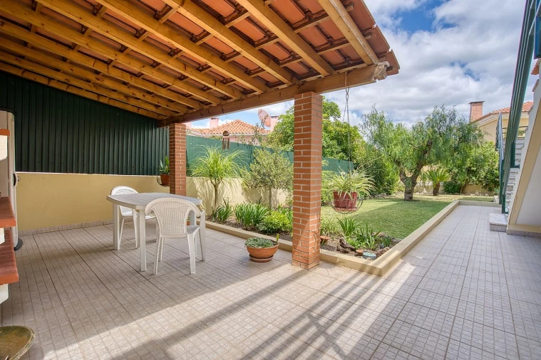 Moradia T5 para Venda em Póvoa de Santa Iria e Forte da Casa Foto 15