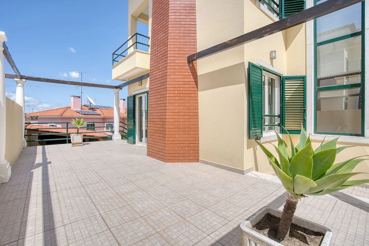 Moradia T5 para Venda em Póvoa de Santa Iria e Forte da Casa Foto 18