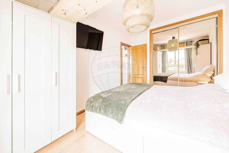 Apartamento T2 para Venda em Rio de Mouro Foto 28