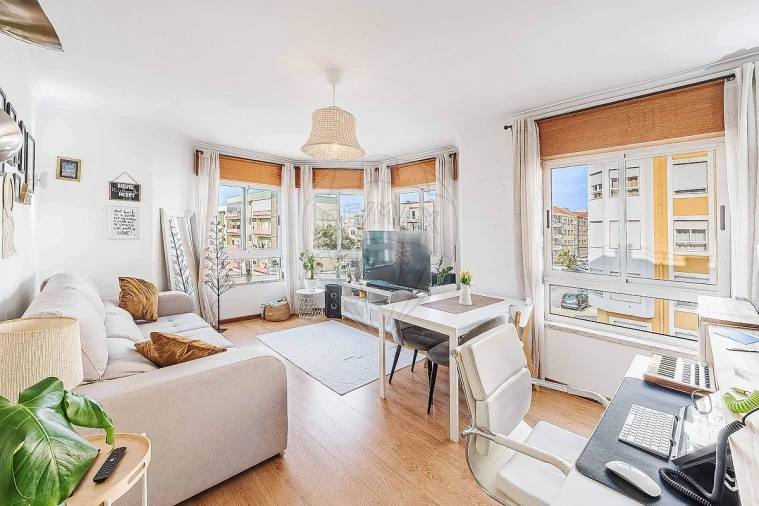 Apartamento T2 para Venda em Rio de Mouro