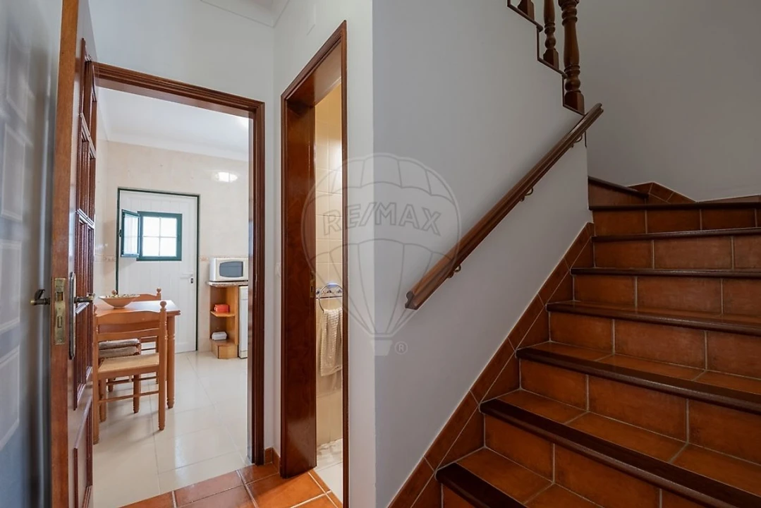 Moradia T2 para Arrendamento em Longueira/Almograve Foto 5