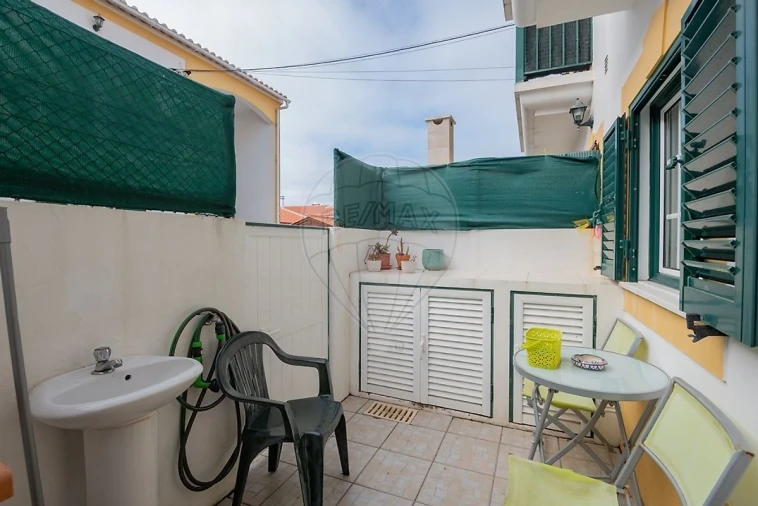 Moradia T2 para Arrendamento em Longueira/Almograve Foto 10