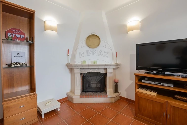 Moradia T2 para Arrendamento em Longueira/Almograve Foto 2