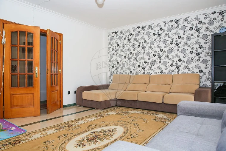 Apartamento T2 para Venda em Azambuja Foto 5