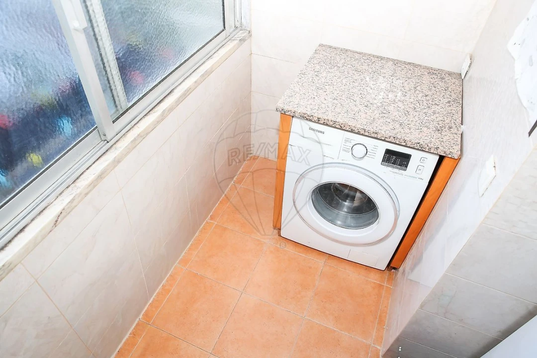 Apartamento T3 para Venda em Águas Livres Foto 7