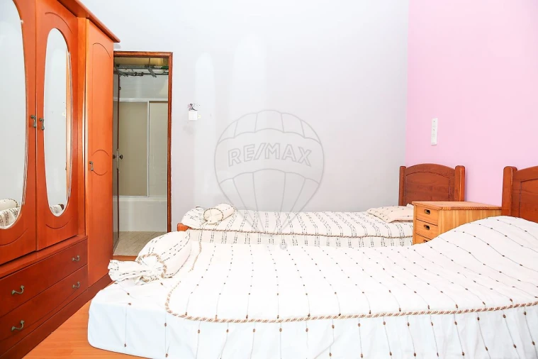 Apartamento T3 para Venda em Águas Livres Foto 13