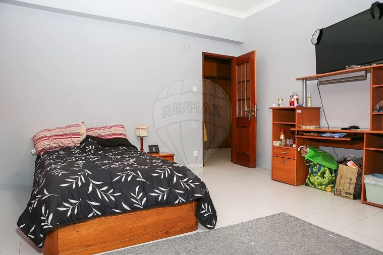 Apartamento T3 para Venda em Águas Livres Foto 9