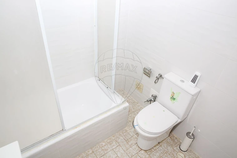 Apartamento T3 para Venda em Águas Livres Foto 18