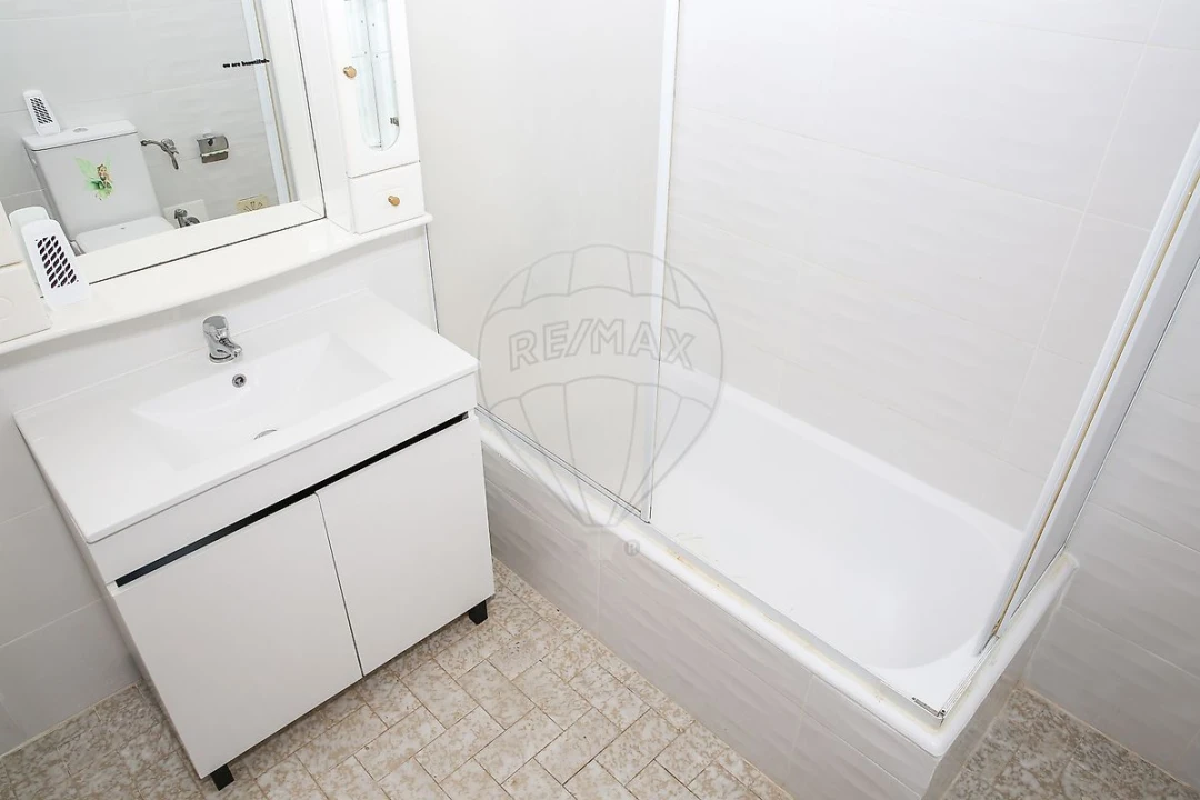 Apartamento T3 para Venda em Águas Livres Foto 19