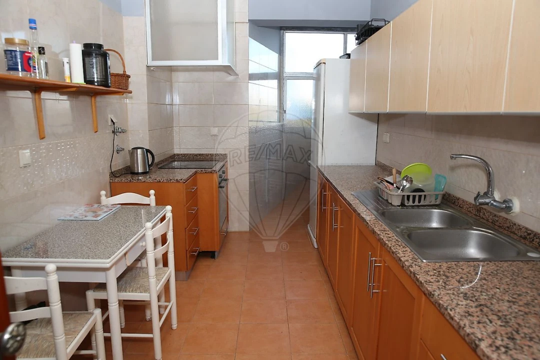 Apartamento T3 para Venda em Águas Livres Foto 5