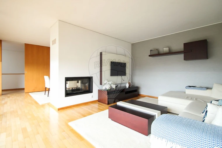 Moradia T3 para Venda em Salreu Foto 9