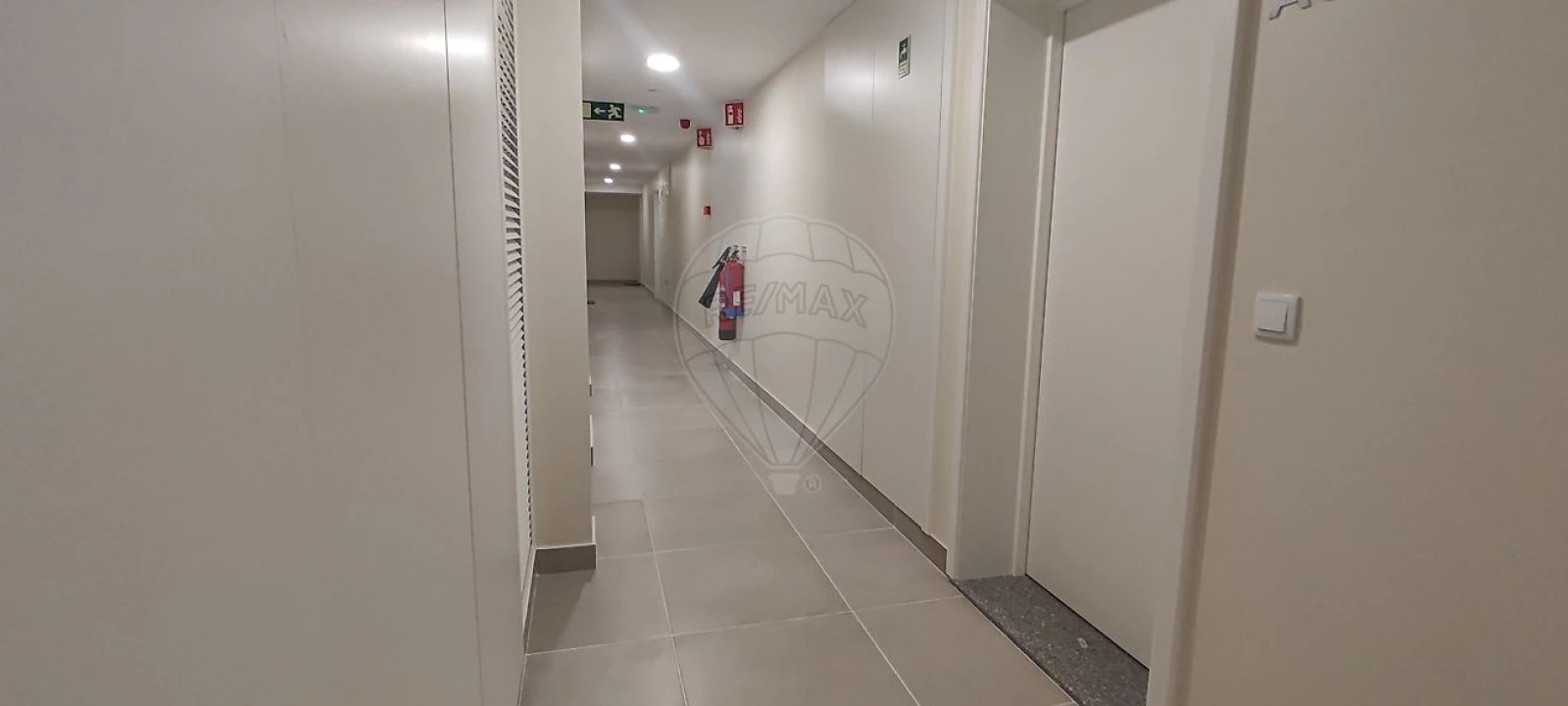 Apartamento T2 para Arrendamento em Aradas Foto 9
