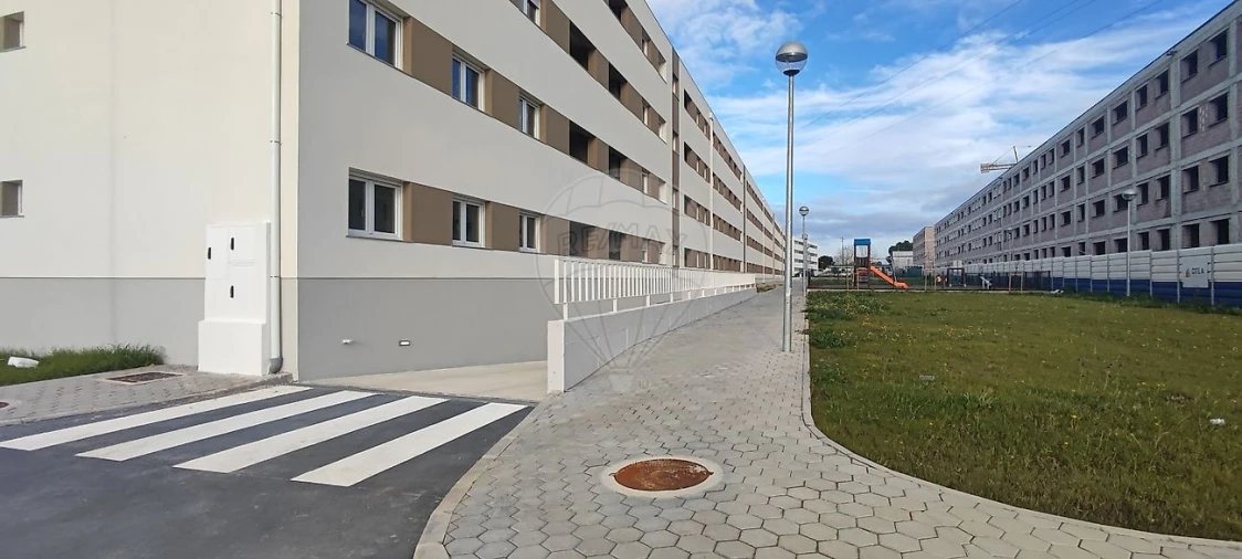 Apartamento T2 para Arrendamento em Aradas Foto 19