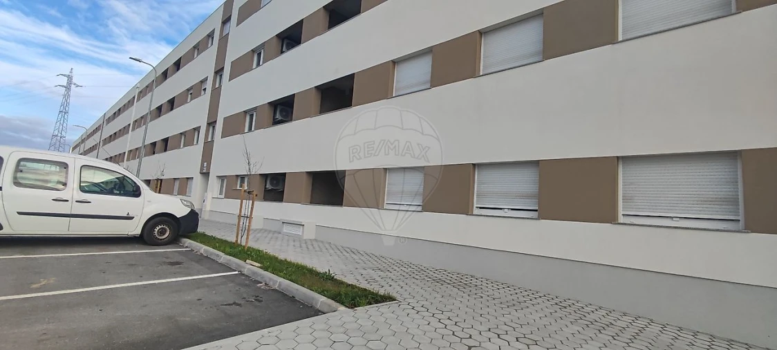 Apartamento T2 para Arrendamento em Aradas Foto 20