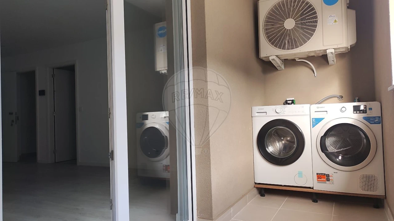 Apartamento T2 para Arrendamento em Aradas Foto 16