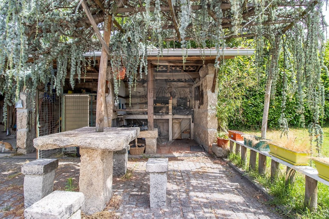 Moradia T4 para Venda em Mouçós e Lamares Foto 7