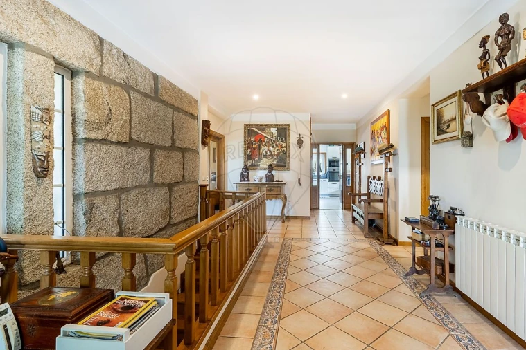 Moradia T4 para Venda em Mouçós e Lamares Foto 8