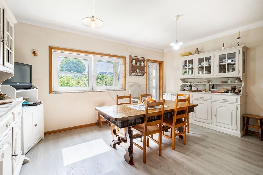 Moradia T4 para Venda em Mouçós e Lamares Foto 28