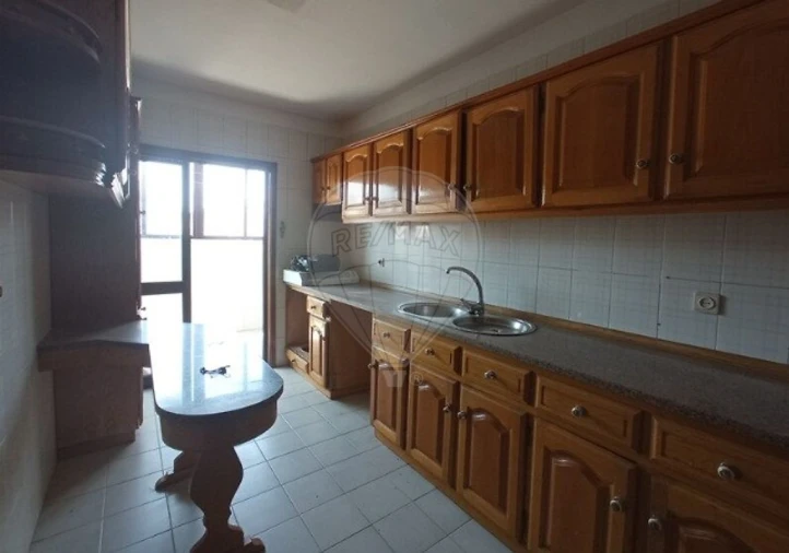 Apartamento T3 para Venda em Fânzeres e São Pedro da Cova Foto 16