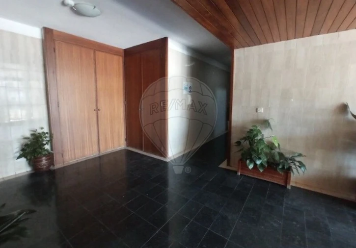 Apartamento T3 para Venda em Fânzeres e São Pedro da Cova Foto 5