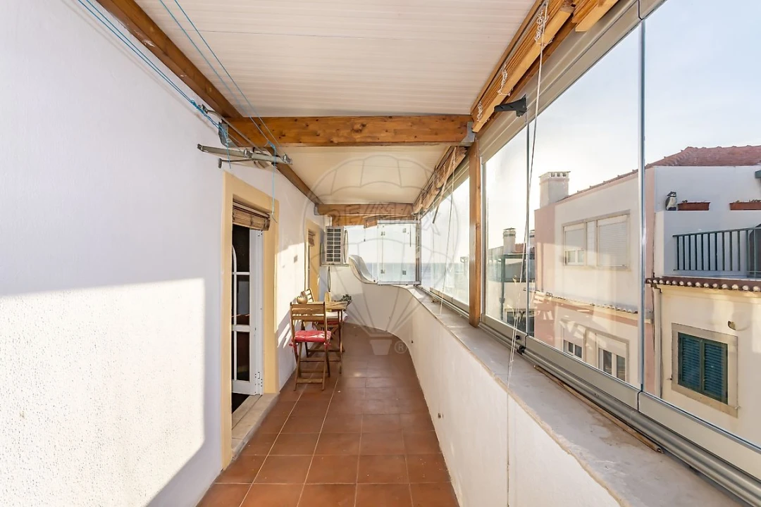 Apartamento T1 para Venda em Sesimbra (Santiago) Foto 8